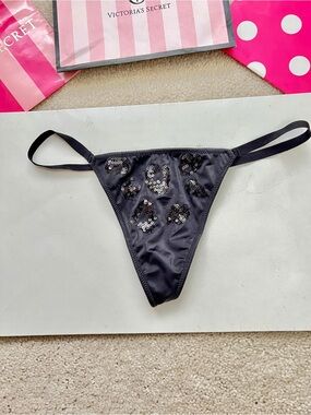 2011 Victoria's Secret Very Sexy Black Sequin Satin V String Thong Panties O/S